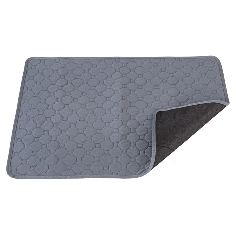 Absorbent and Waterproof Dog Diaper Mat: Reusable, Washable, and Protective Training Pad for Dogs - Ideal for Car Seats and Indoor Use