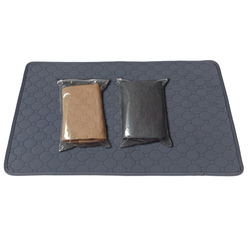 Absorbent and Waterproof Dog Diaper Mat: Reusable, Washable, and Protective Training Pad for Dogs - Ideal for Car Seats and Indoor Use