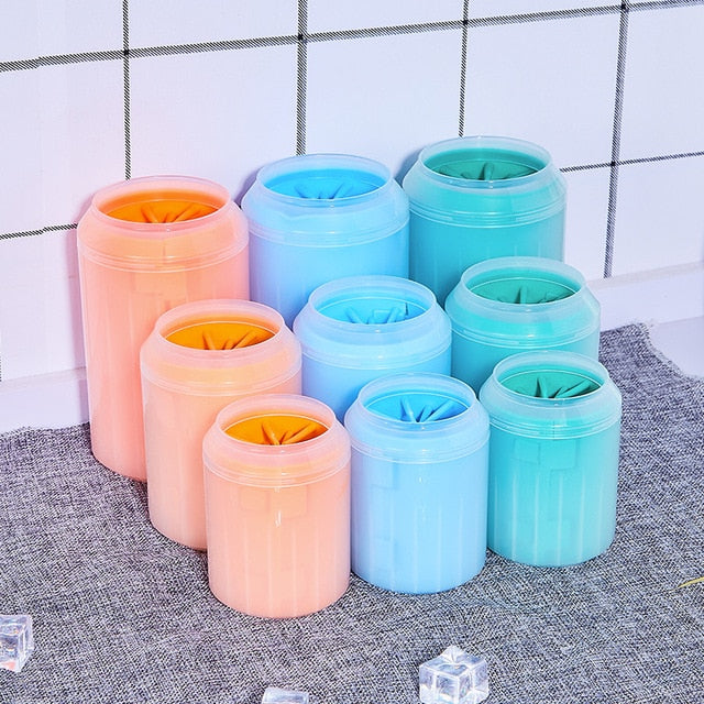 PawBuddy: Portable Dog Paw Cleaner Cup with Soft Silicone Combs - Keep Your Dog's Paws Clean and Comfortable!